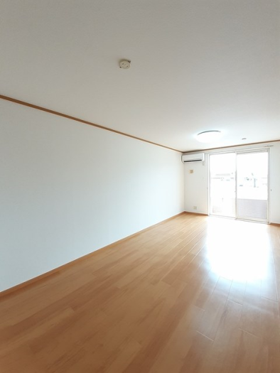 [賃貸物件]\