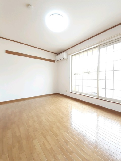 [賃貸物件]\