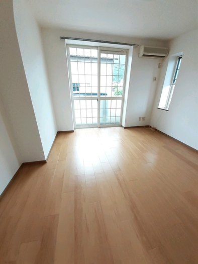 [賃貸物件]\